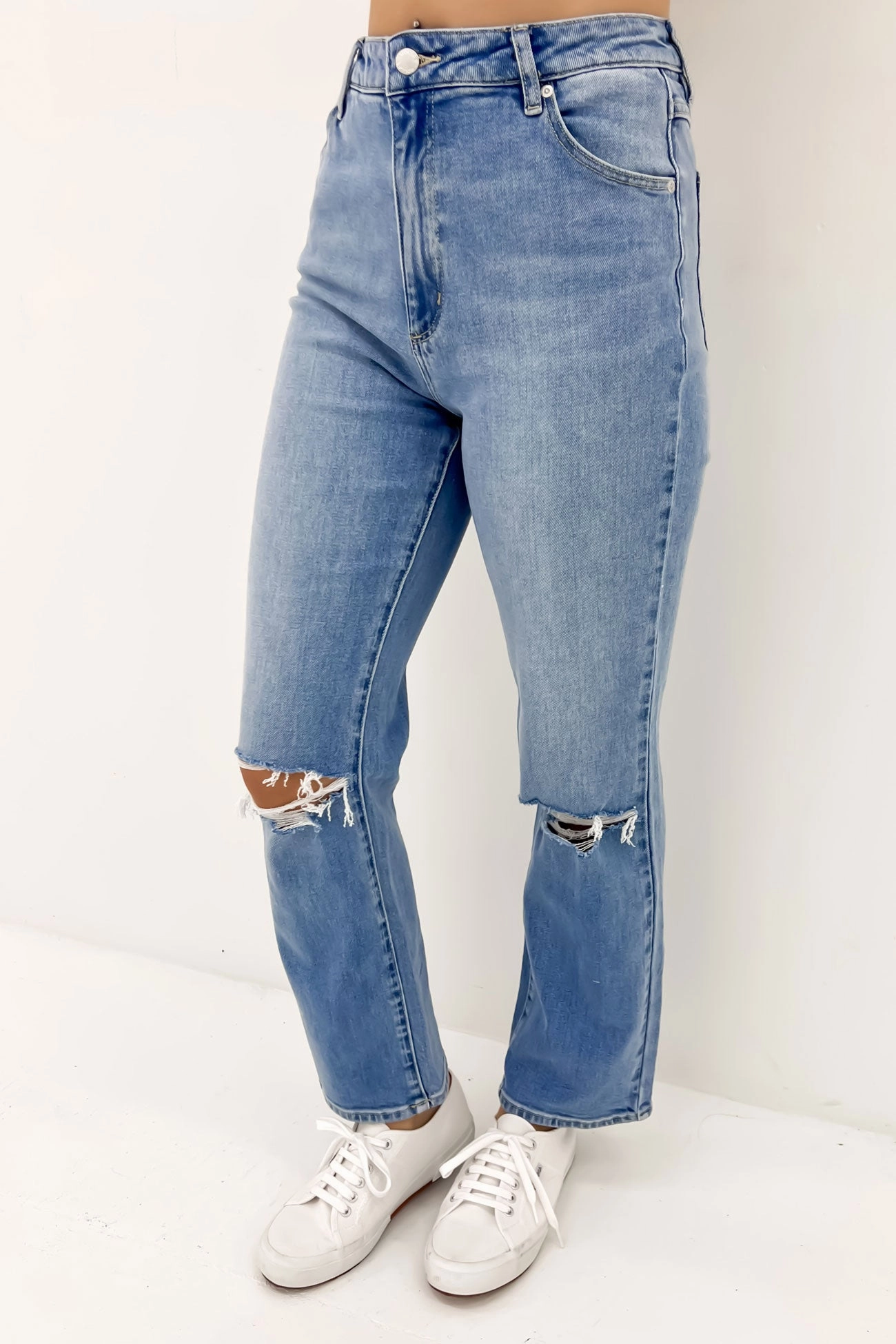 Standard Piece Elegant Minimalist Outdoor Adventure Original Straight Jean Mika Worn