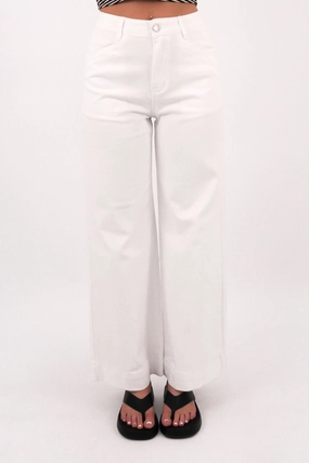Owen Jean White Subtle Detail