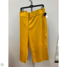 Pants Cropped By Lane Bryant In Yellow, Size: 22 Laser Cut Edges