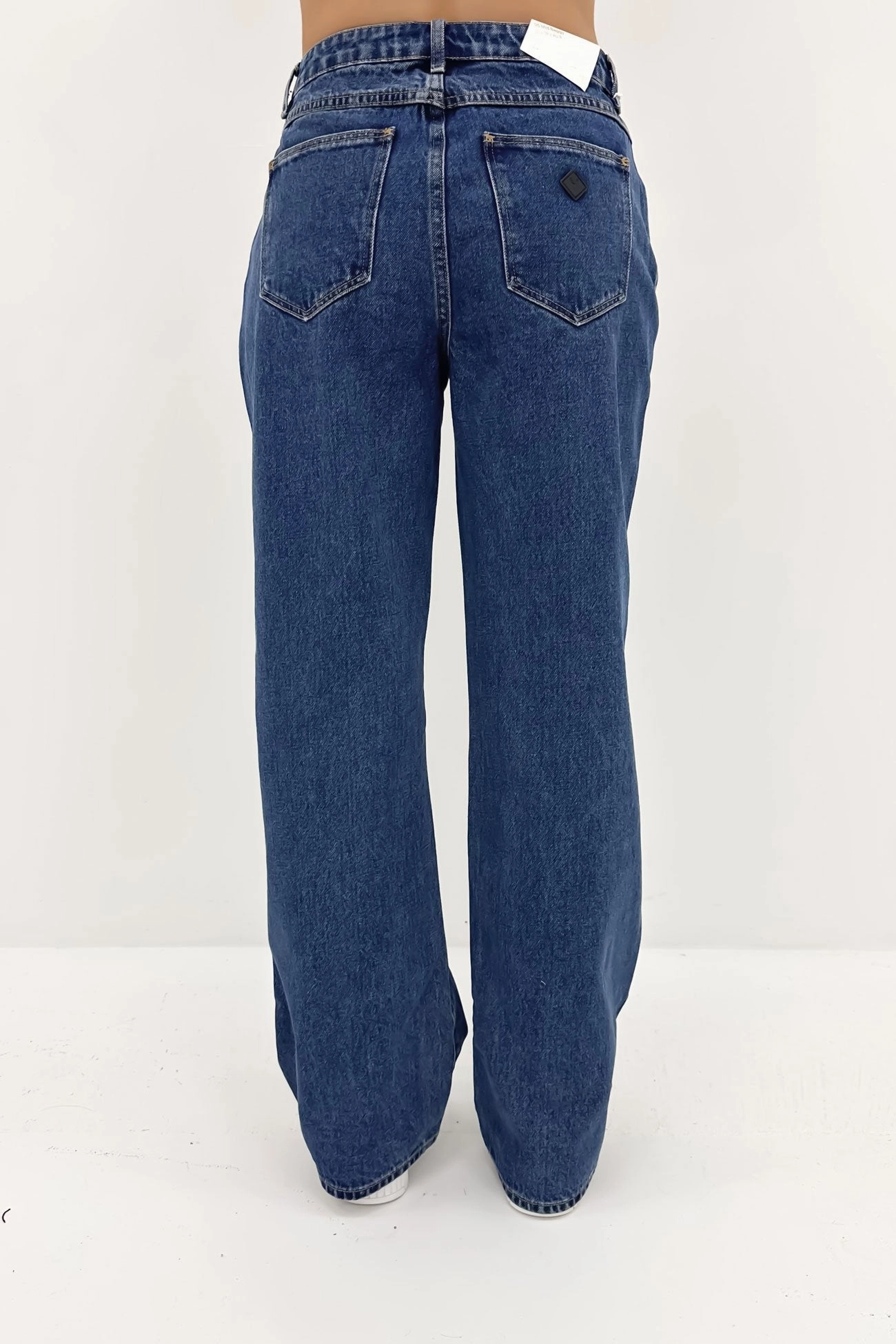 A 95 Baggy Jean Bella Daily Essentials Rugged Construction