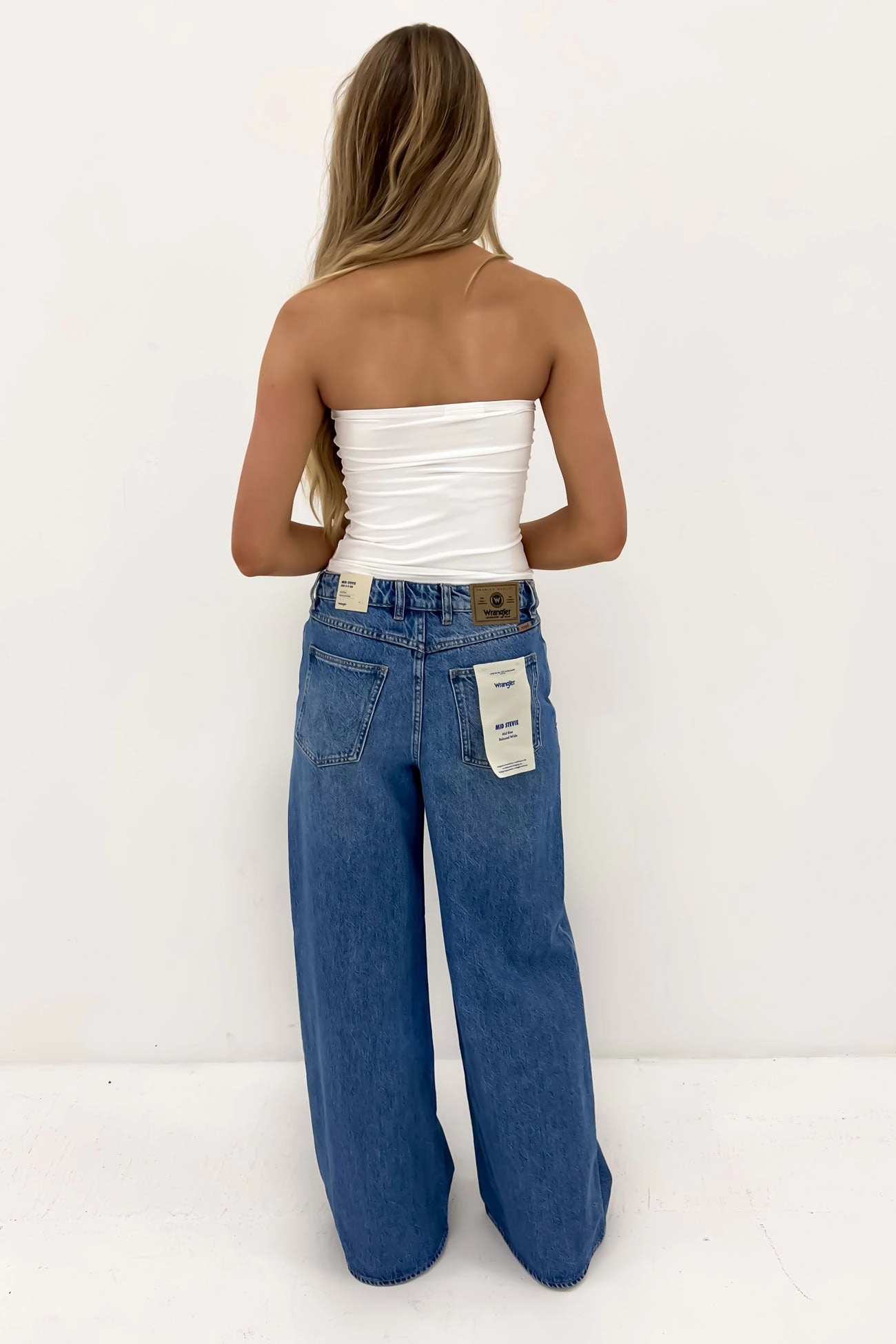 Mid Stevie Jean Hackney Blue Spring Mood Bold Look Neutral Daily Wear