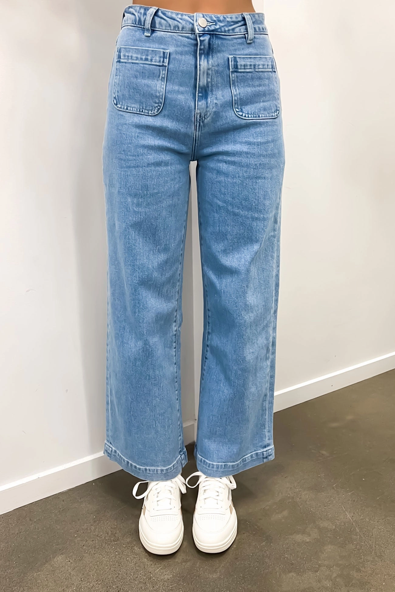 Beach Day Modern Sarah Wide Leg Jean Light Blue