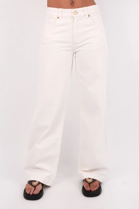 Everyday Vibrant Classic Five Pocket A 95 Baggy Jean White Gold