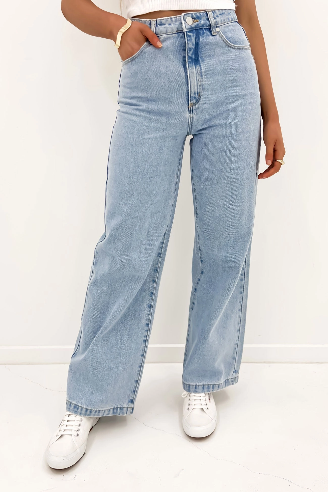 Trend Setter Chill Outfit Student Outfit A 94 Wide Jean Kendall