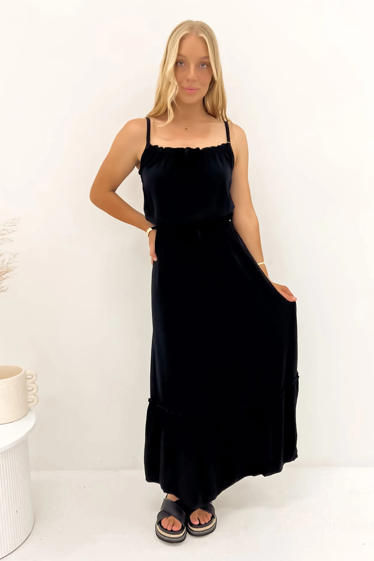 Travel Fit Kayla Maxi Dress Black