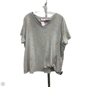 Top Short Sleeve By Quaker Factory In Grey, Size: 1x Stain Repellent Coating Durable Weave