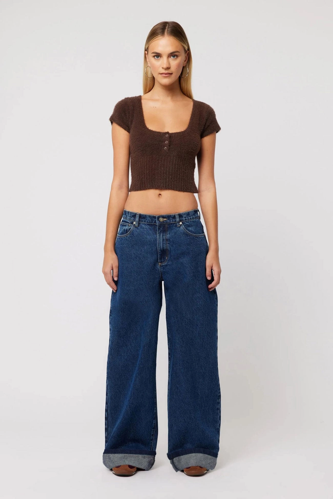 A 95 Super Baggy Tara Turn Up Polished Look Minimal Fit