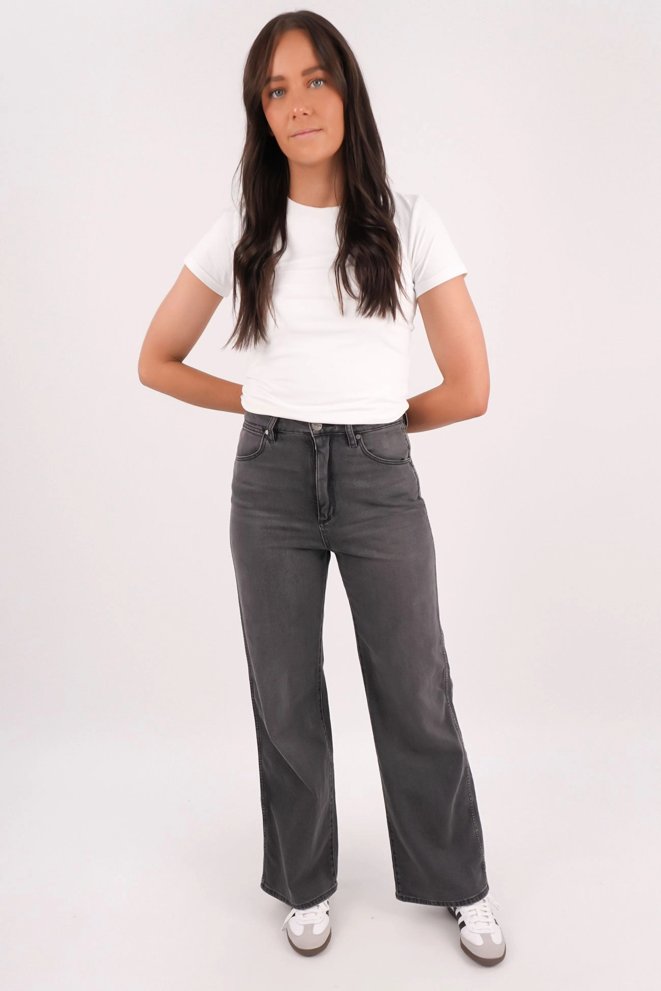 Hi Bells Jean Highway Black Closet Classic