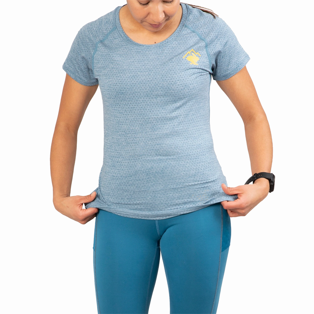 moisture resistant Women's EZ Perf Short Sleeve