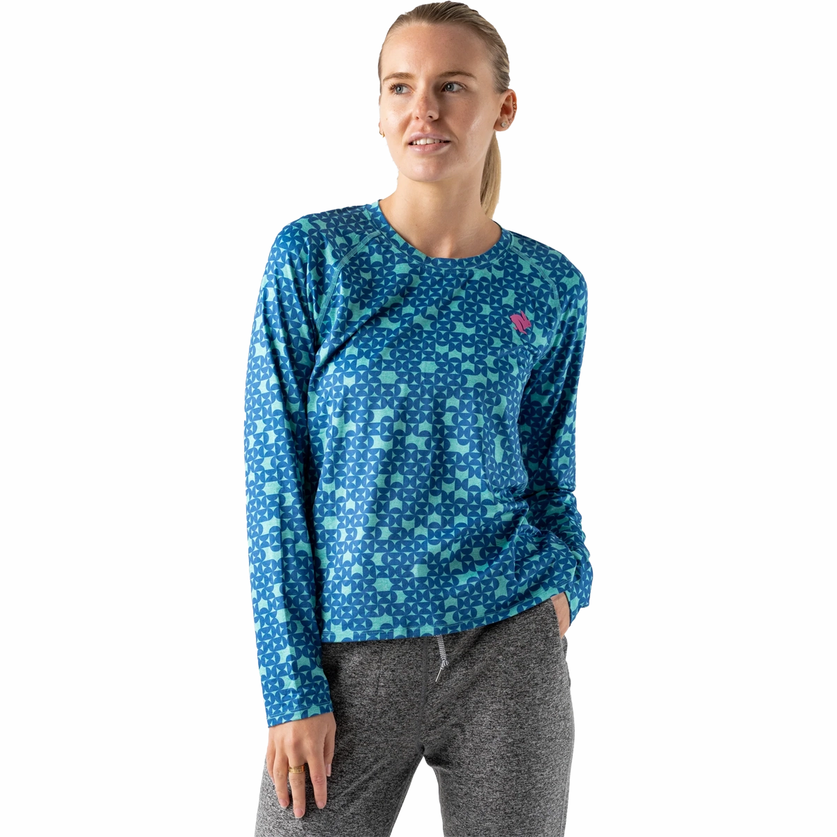 Women's EZ Tee Long Sleeve Cropped Dark