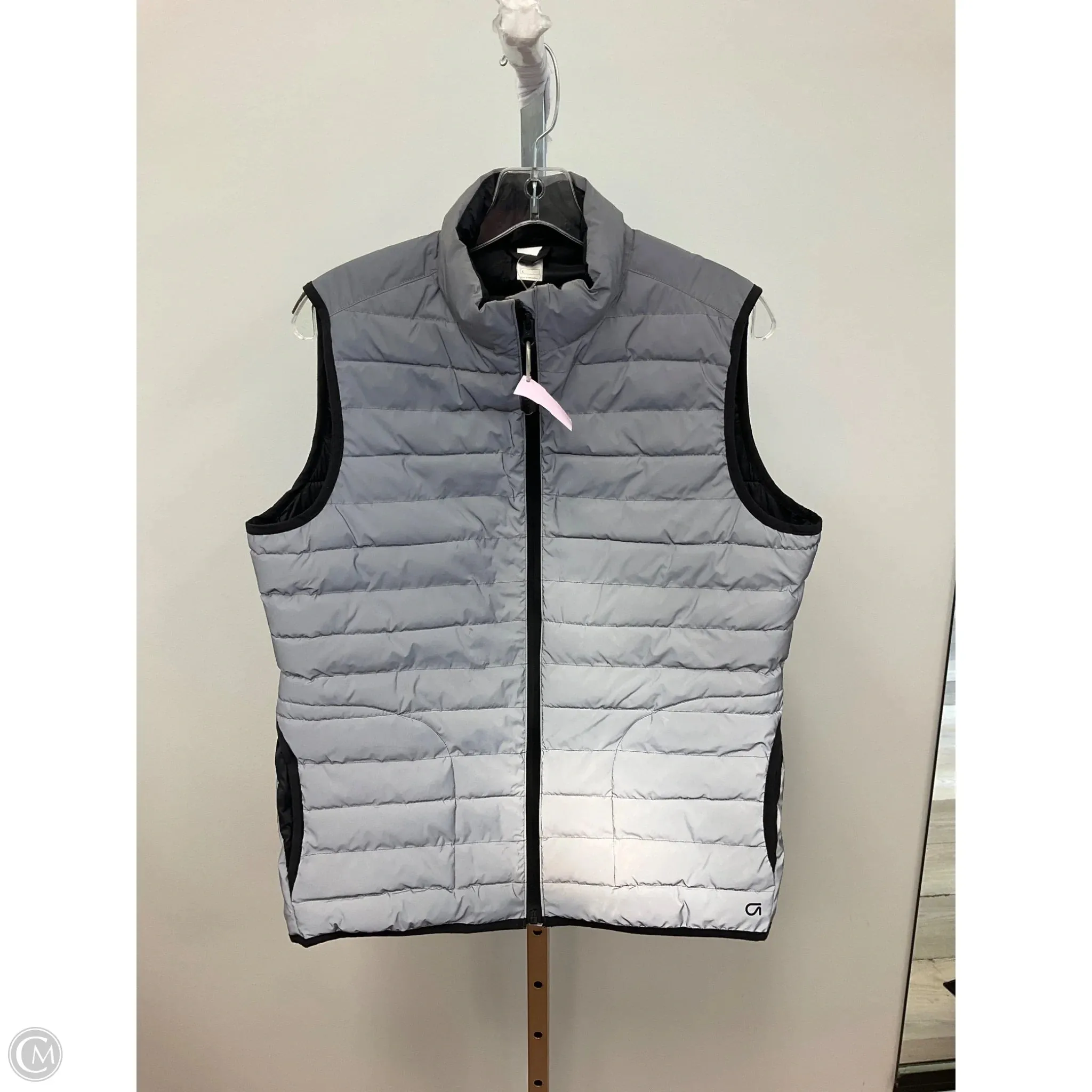 Compact packaging Vest Puffer & Quilted By Gapfit In Grey, Size: L