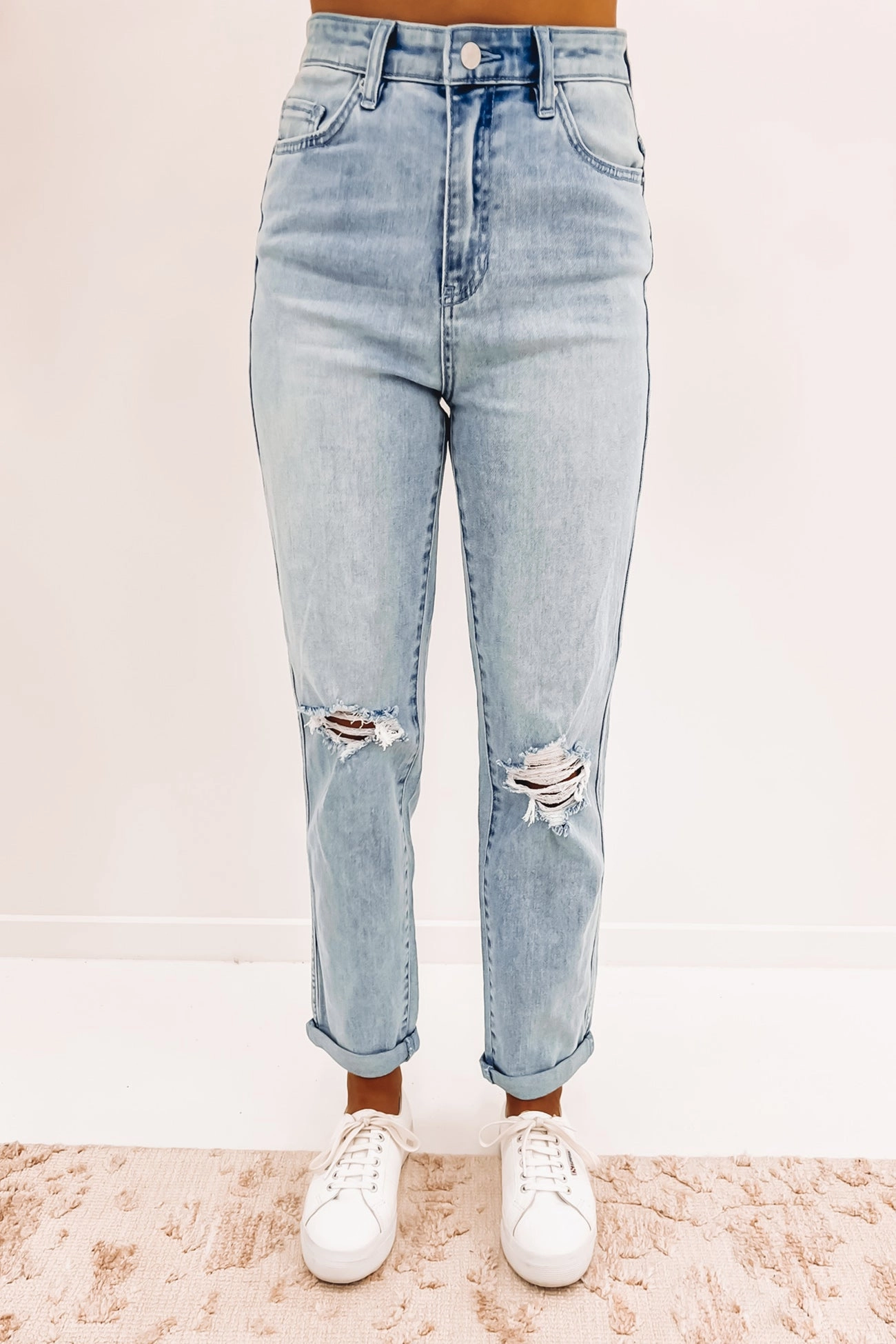Style Neutral Hi Mom Jean Sun Fade Destroy